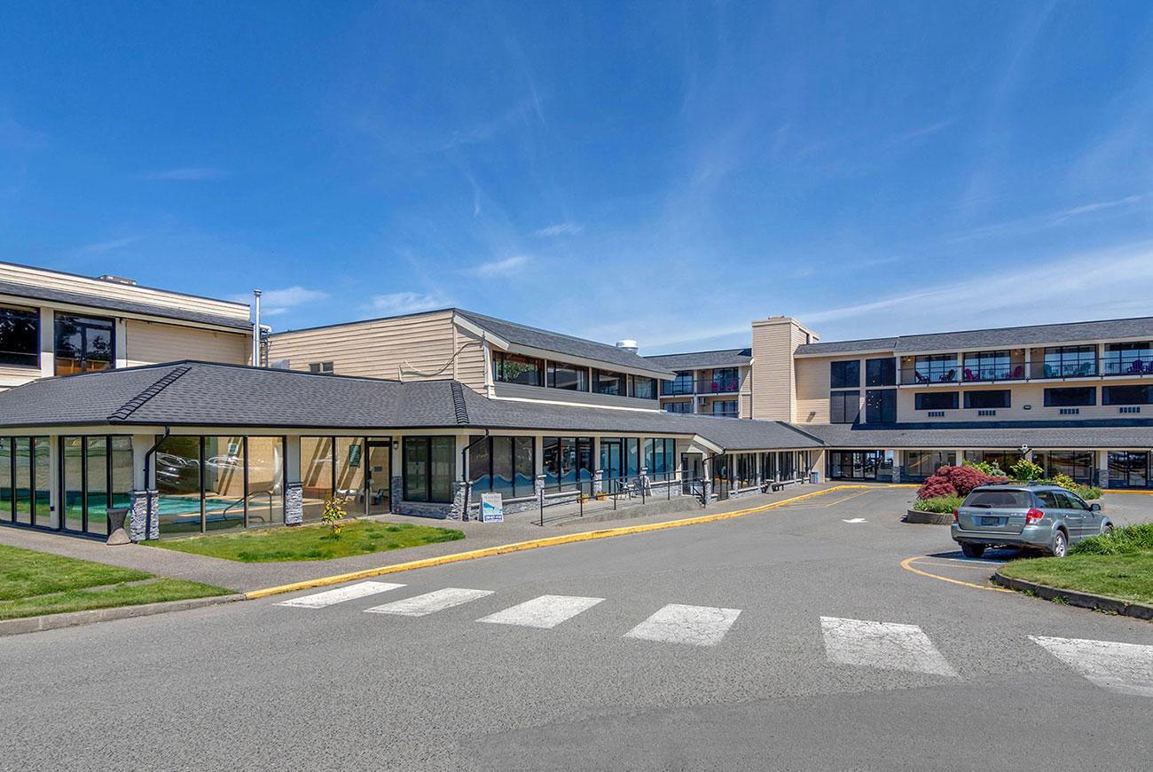 Bayside Oceanfront Resort Parksville Exterior foto